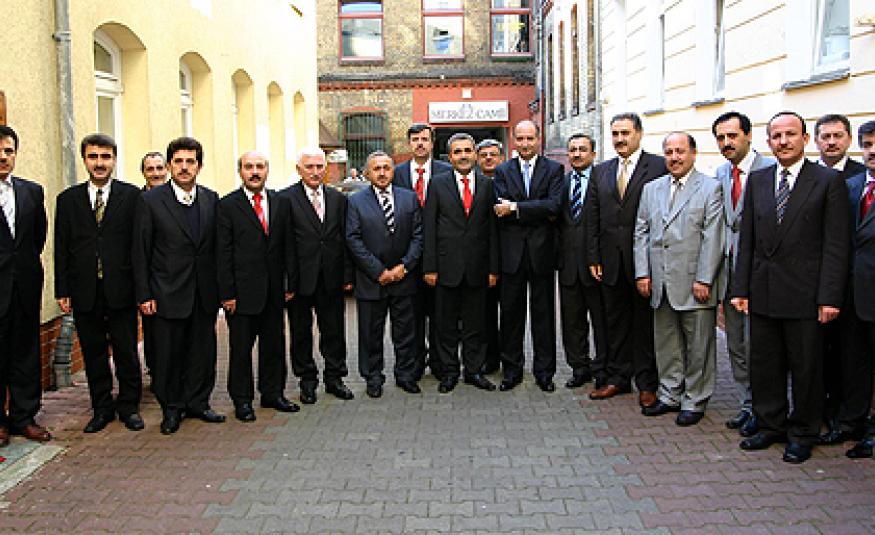 Acet Ataşeler